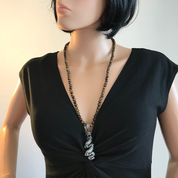 Dragon Necklace - Picture 3 of 16